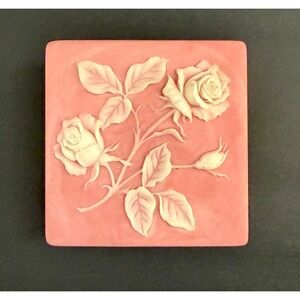 Vintage‎ Design Gifts International - Pink with White Roses